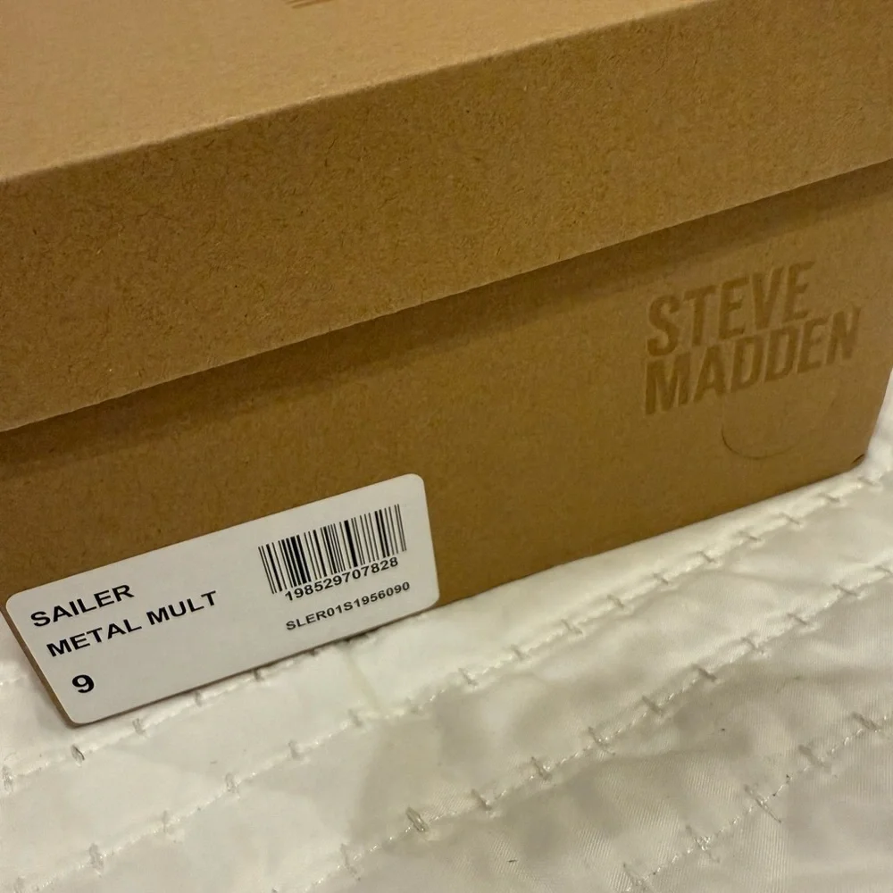 Steve Madden Gold and Silver Platform Heels - Picture 5 of 5